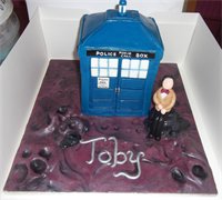Tardis Cake - Here is a Tardis cake Helen made for a Doctor Who fan