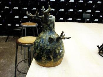 hollow tree - Handbuilt stoneware by GFP925.