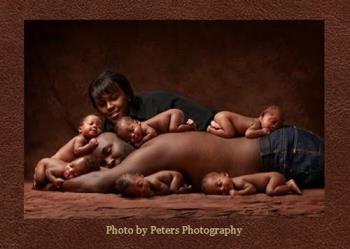 The McGhee Septuplets Family Portrait!!! - I think this is one of the MOST adorable family portraits I have EVER seen!!!