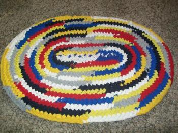 Toothbrush rug - this is a toothbrush rug that I made using t shirt strips. It&#039;s called a toothbrush rug because of the modified toothbrush used to make them.