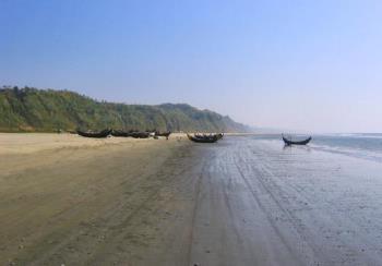  Cox&#039;s Bazar Sea Beach - The Cox&#039;s Bazar Sea Beach is the longest beach of the World. It is situated it the 
South-East of Bangladesh. It is one of the best tourist spots of the world.