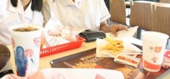 Carbonated Drinks - Fastfood favorite