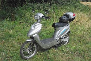 Sakura S270 Electric Bike - This is my Sakura S270 Electric Bike taken on a ride down a green lane near where I live. It gives me the freedom to travel to many places which I might not see in a car. Sakura S270 Electric Bike - This is my Sakura S270 Electric Bike taken on a ride down a green lane near where I live. It gives me the freedom to travel to many places which I might not see in a car.