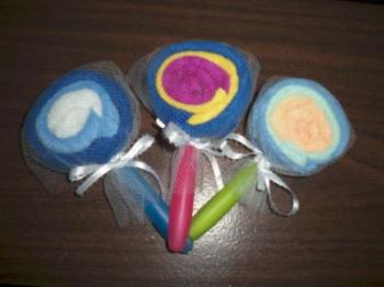 lollipop favors - http://www.etsy.com/listing/61089371/baby-wash-cloth-lollipops