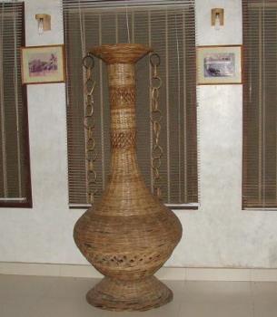 Goblet made from bamboo strips -  - This requires a lot of patience.