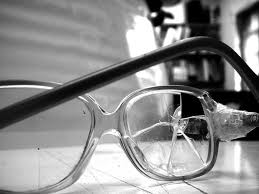 Glasses modern are harder to break - More economic now glasses Glasses modern are harder to break - More economic now glasses
