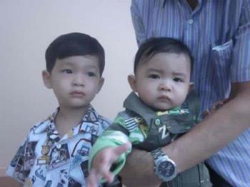 bf and his boys - my boyfriend his 2 boys... bf and his boys - my boyfriend his 2 boys...