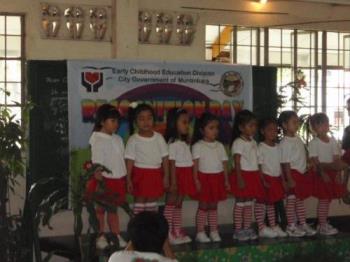 Kids in uniform - Schools girls