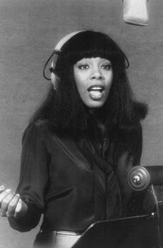 Donna Summer - She works hard for the money, So sh - Donna Summer - She works hard for the money, So should you and me!