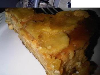 Apple Pie - Apple pie with lotsa cheese.