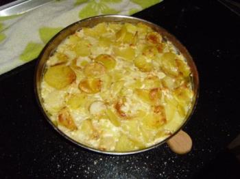 Potatoes  - Potatoes with melted cheese