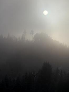 The sun through fog - The sun through a foggy haze, a picture that just happened