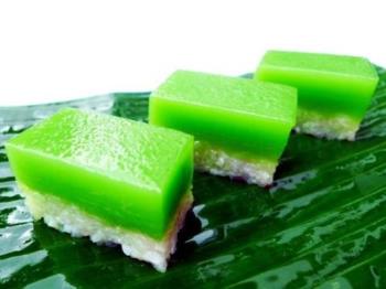 Nonya Cake - A nice cake made of coconut milk and glutinous rice.