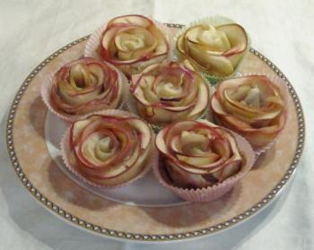 Apple Roses made by LadyDuck