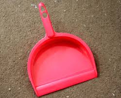 https://commons.wikimedia.org/wiki/File:Gfp-plastic-dustpan.jpg