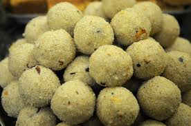 https://commons.wikimedia.org/wiki/File:Rava_Laddu.jpg https://commons.wikimedia.org/wiki/File:Rava_Laddu.jpg