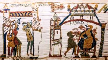 Halley&#039;s Comet in 1066 as depicted in the Bayeux Tapestry.