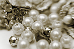 Diamond with pearls - group of Diamond & Pearls