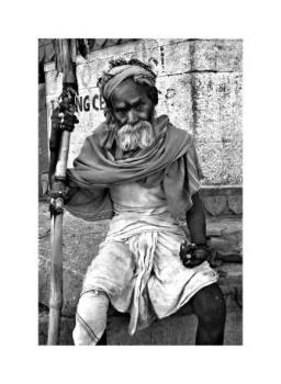 "RESTING HOLY MAN" - PHOTO OF A SADHU FROM VARANASI!