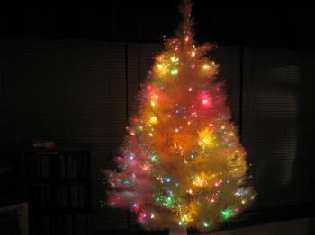 White Christmas Tree - White, fiber optic Christmas tree