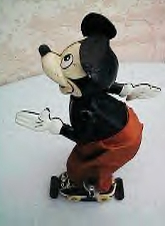 Mouse on skates! - funny