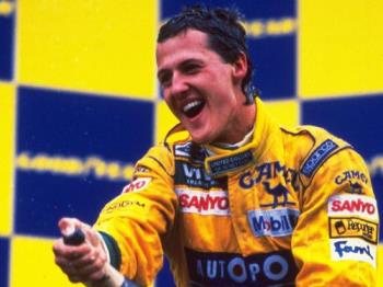 Schumi in Benetton-Renault - Exultation after his first win at Spa in 1992