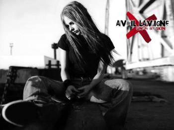 Avril - Avril&#039;s under my skin