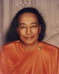 Parmahansa yogananda - He was a great yogi who went to UsA at a very young age and established 3 ashrams which still functionthere.
The fact that these ashrams are functioning effctively even after 54 years of his death is proof of his yogic power