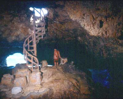 Boracay - Crystal cave in Boracay