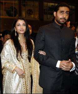Here is pic of Aish and Abhishek - Is this pair is good