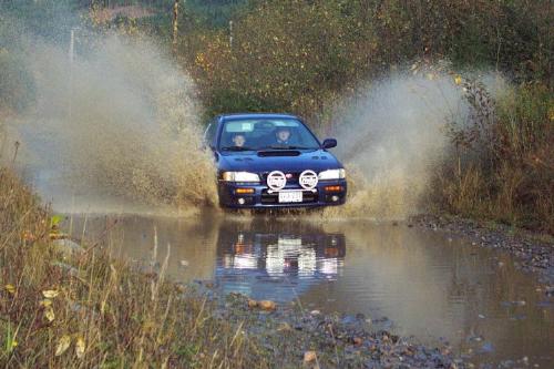 Splashing water - Car splash