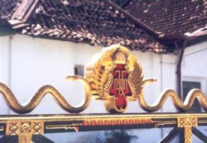 crest - Someone know what is this