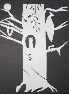 Scherenschnitte Owl in Tree - Done without a pattern or tracing. Freehand all the way. Scherenschnitte Owl in Tree - Done without a pattern or tracing. Freehand all the way.