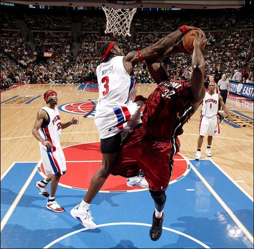 ben blocks shaq - deeeetrrrrooitttt basket baaalllll!!!!!