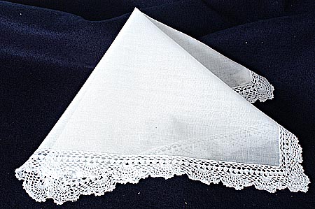 handekerchief  - handekerchief with merlet