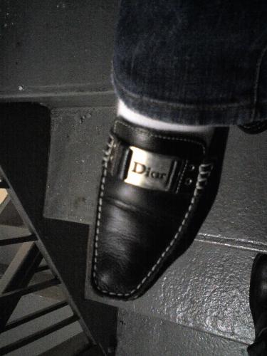 Friend's Shoe - Simple.