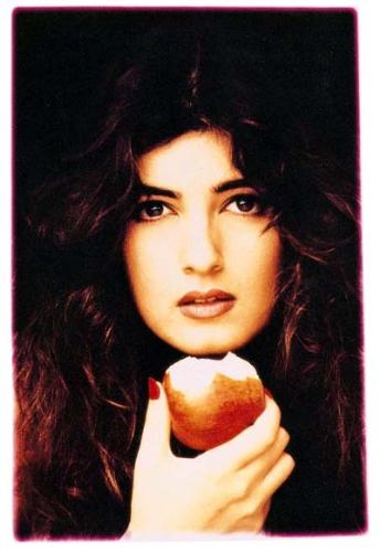 twinkle khanna - twinkle khanna is very beautiful to look