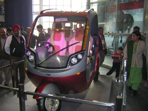 new auto rickshaw - this is a new auto rickshaw to be launched shortly by TVS
