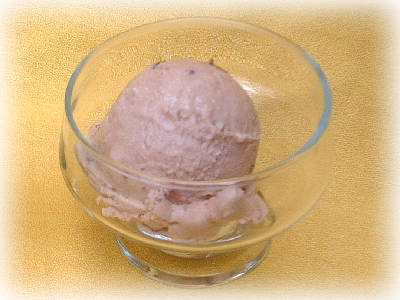 Azuki(sweet red beans) Icecream :) - This is very yummy!