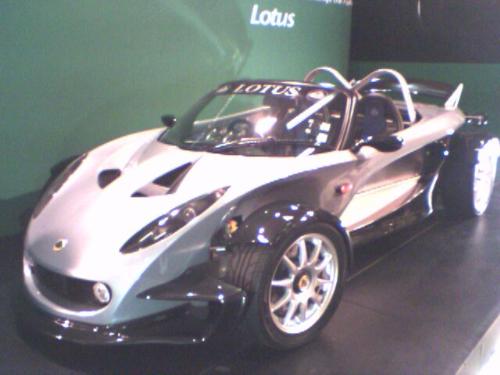 hee hee...i shot this pic with my phone..but not c - hee hee...love the car man...if..haha..