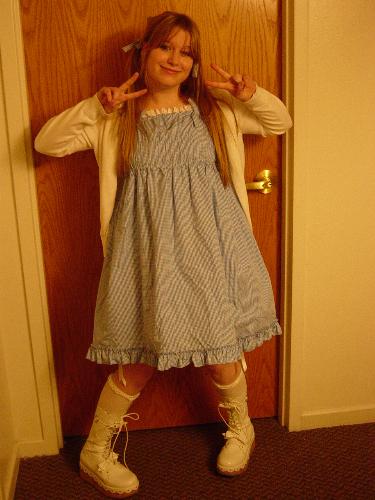 Impromptu Lolita (2/?) - More of me standing in front of my dorm room looking like an idiot.  Props to my roomie, Lucy, for being patient with me and taking the photos. :D  Random OMG JAPANESE!-y pose.
