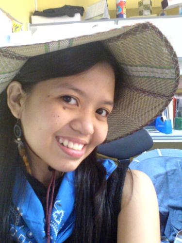 It's me... - It's just me, messing up with the hat my boss gave me... (',)