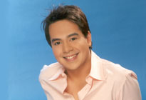 jlc - Bea's on-screen partner. I was hoping off-screen too. One of the best actor in the Phil cinema nowadays.