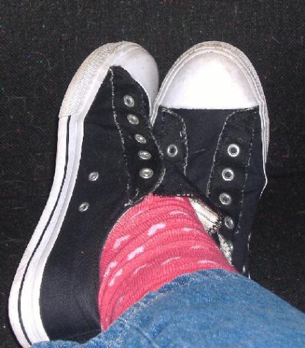 feet - feet, relaxed feet