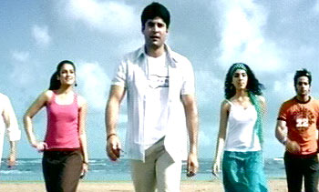 Left right left - A still from left right left. Left right left - A still from left right left.