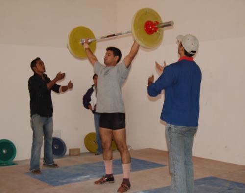 weightlifting - i am doing weightlifting in this photo....