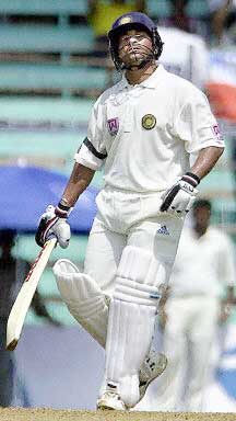 singles - sachin cpmletes 50th rum in ing...