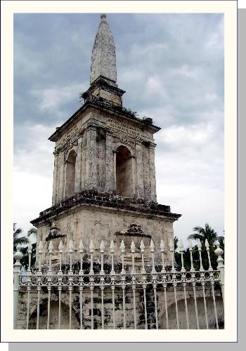 Lapulapu shrine in Cebu - This is a pic i took of the famouse LapuLapu Shrine in Cebu City Philippines. It is where the chief LapuLapu killed Magellan , a spanish invader in Cebu Philippines.