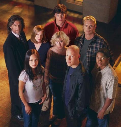 Smallville! - The Cast of Smallville! . .