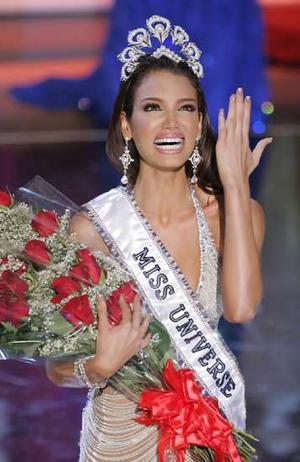 Miss Universe  - Zuleyka, Miss Universe Puerto Rico